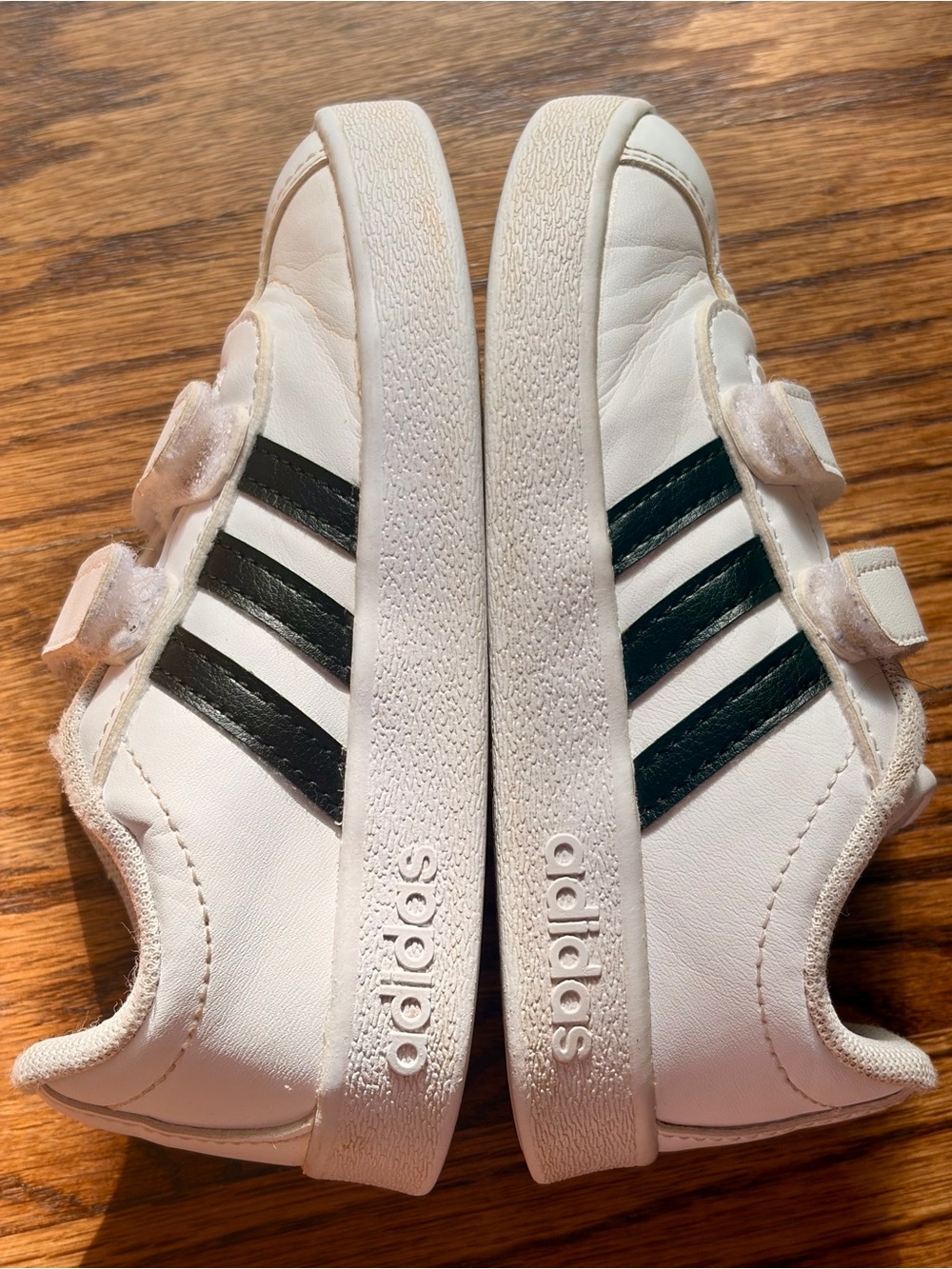 adidas Toddler Sneakers 8K White Velcro Shoes - Picture 3 of 8